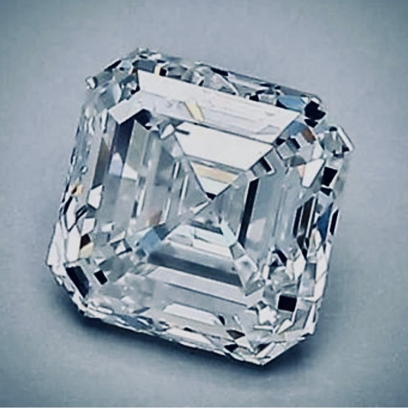 1.54ct IGI NEW Asscher Cut Lab Grown Diamond. SI1 Clarity @ D in color. - Picture 5 of 6